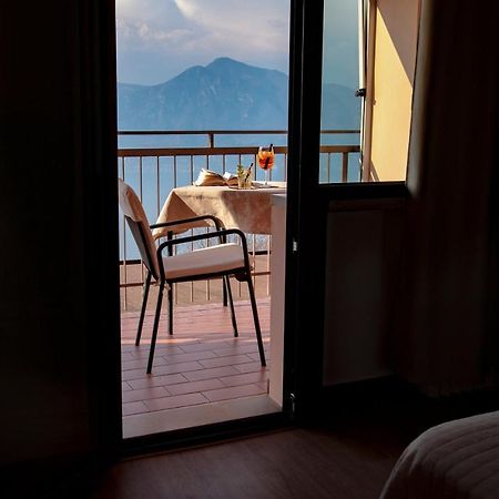 Hotel San Zeno San Zeno di Montagna Kültér fotó