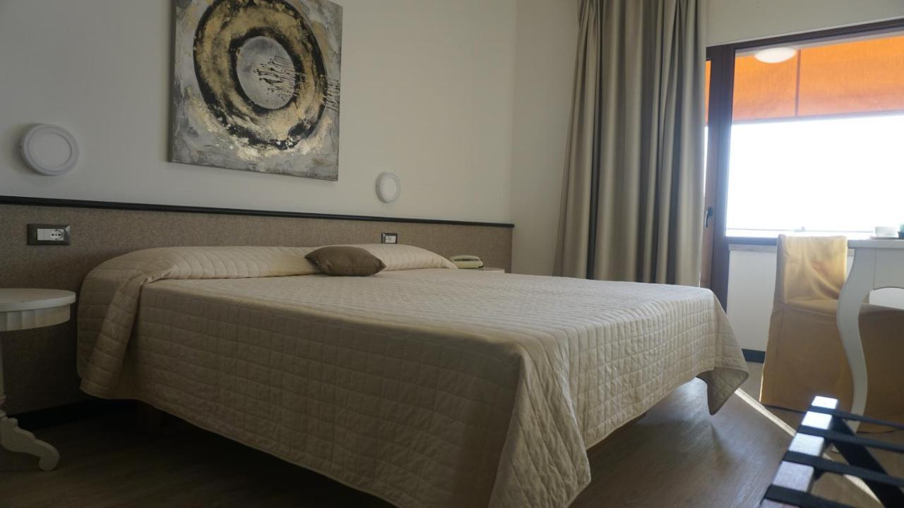 Hotel San Zeno San Zeno di Montagna Kültér fotó