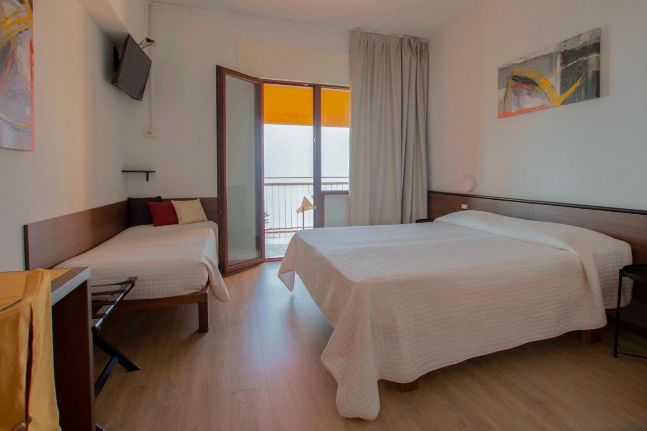Hotel San Zeno San Zeno di Montagna Kültér fotó